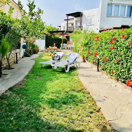 Yiallos Village Ap.007 * لارنكا